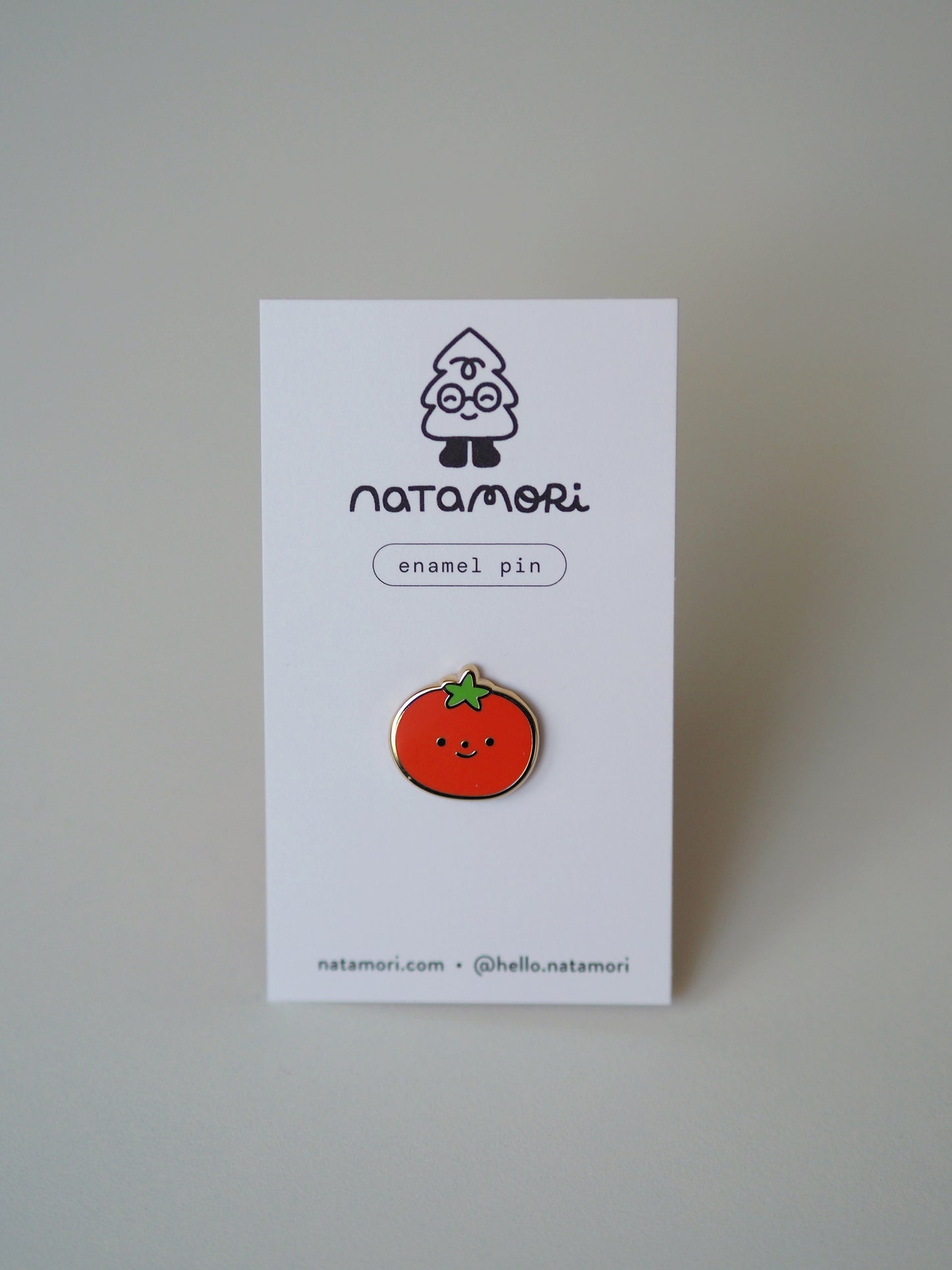 tomato • enamel pin