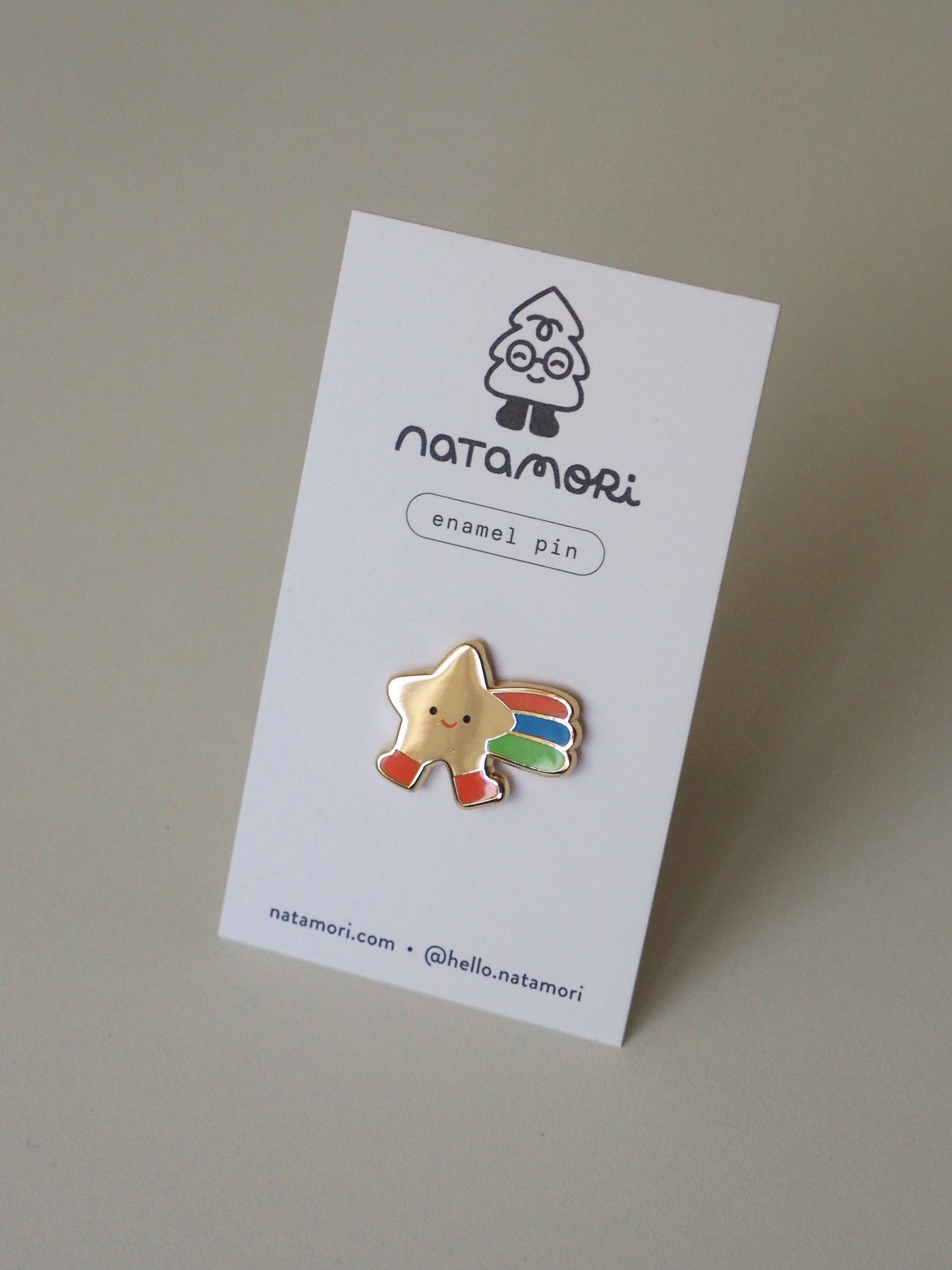 shooting star • enamel pin