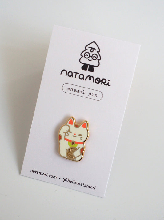 lucky cat • enamel pin