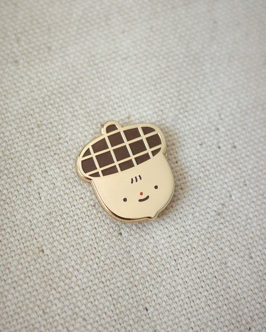 acorn • enamel pin