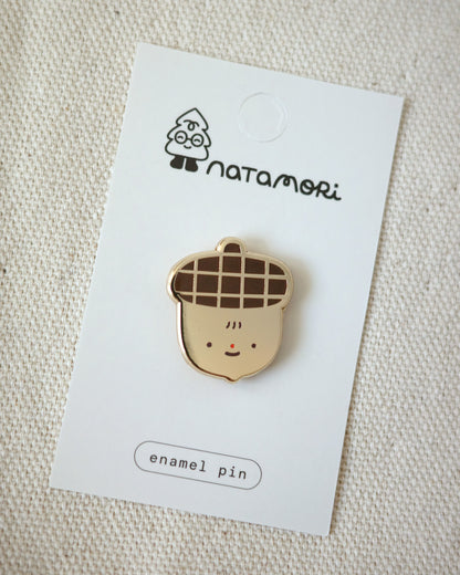 acorn • enamel pin